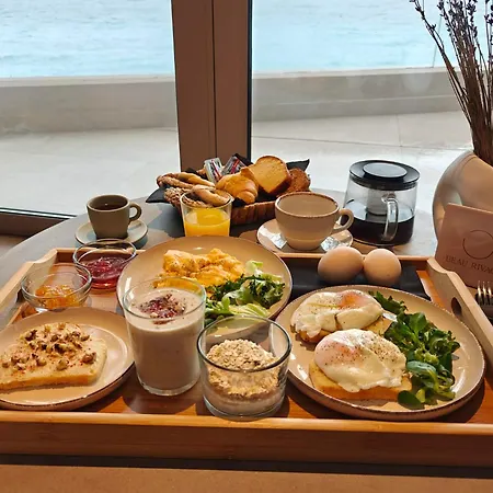 Appart hôtel Beau Rivage *