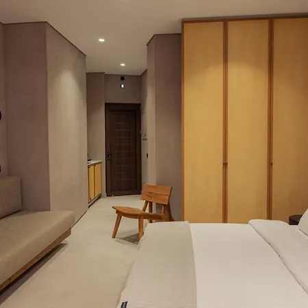 Beau Rivage لونغوس