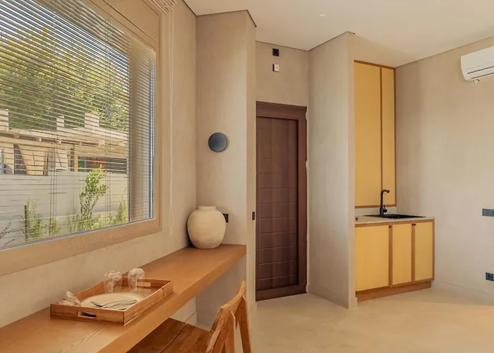 Aparthotel Beau Rivage Longos (Achaea)